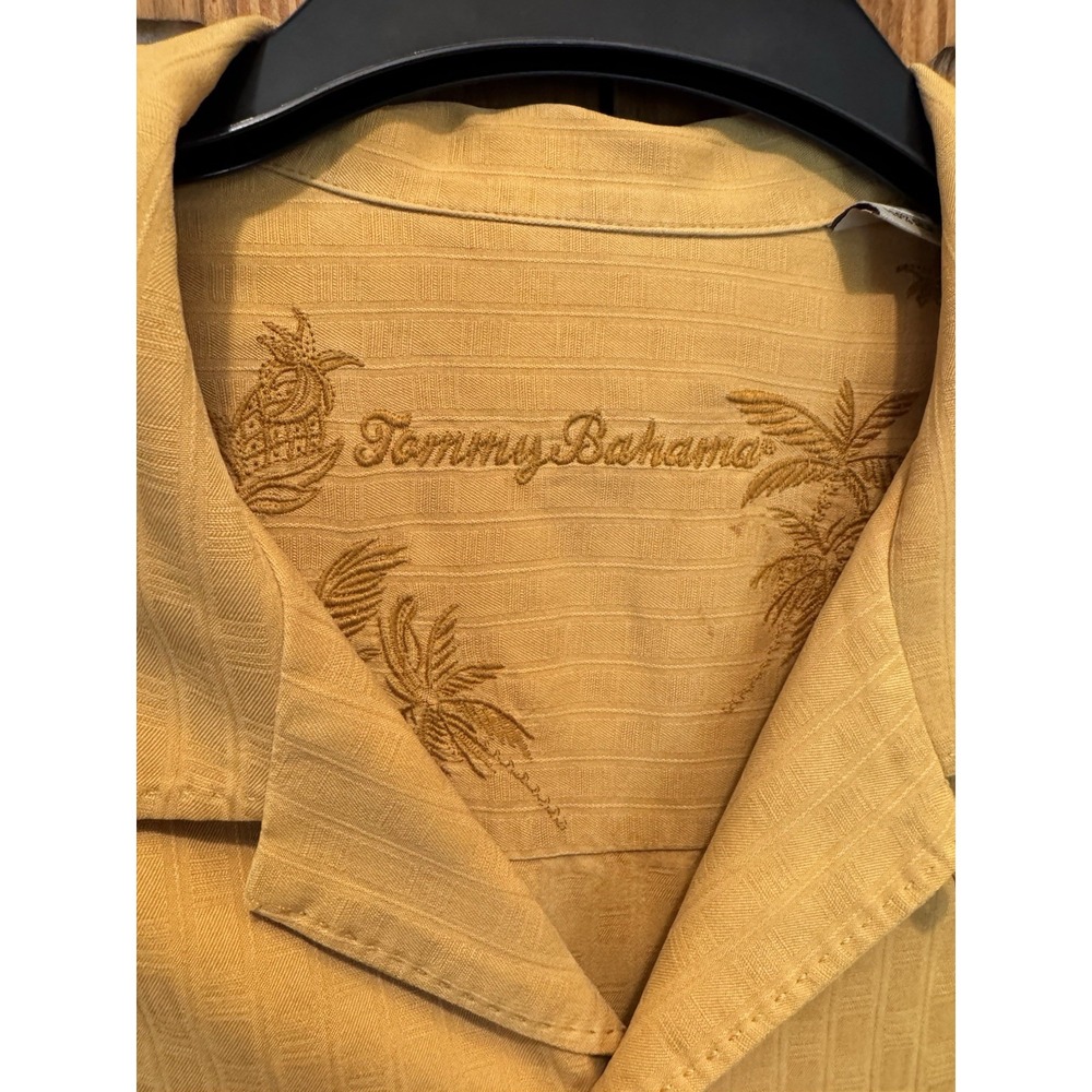 Tommy Bahama Mens Large 100% Silk Shirt‎ Tan Short Sleeve Button Up Large Bamboo - Picture 3 of 6